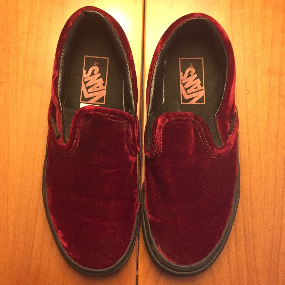 Vans Slip-ons Special Edition red velvet.